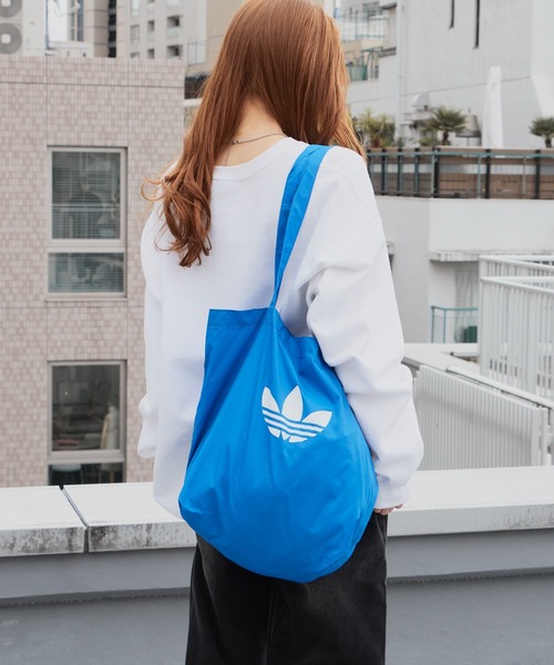 adidas（アディダス）の「adidas/アディダス　HERI S HEAD EC BAG ポケッタブル エコバッグ 2026年 夏 夏服（エコバッグ/サブバッグ・メンズ・ブラック/ブルー・FREE）」の19枚目の写真