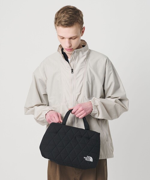 THE NORTH FACE（ザノースフェイス）の「＜THE NORTH FACE＞ジオフェイス ボックス トート バッグ（トートバッグ・メンズ・ブラック・FREE）」の13枚目の写真