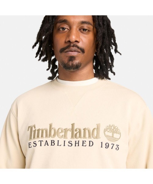 Timberland(ティンバーランド)の「エスタブリッシュド 1973 クルーネック スウェットシャツ メンズ(スウェット・メンズ・ライトベージュ・XX-LARGE/X-LARGE/MEDIUM/LARGE)」の3枚目の写真