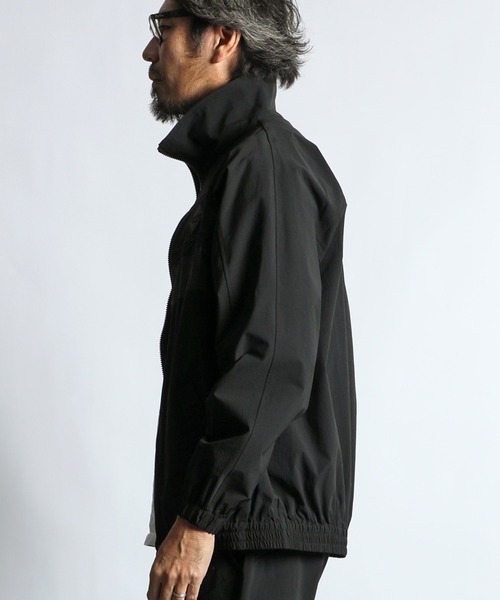 The DUFFER of ST.GEORGE(ザダファーオブセントジョージ)の「〔BLACK LABEL〕CORDURA RIPSTOP STAND BZ:セットアップ対応 コーデュラ リップストップ スタンドブルゾン(ナイロンジャケット・メンズ・ブラック・X-LARGE/LARGE/MEDIUM/SMALL)」の8枚目の写真