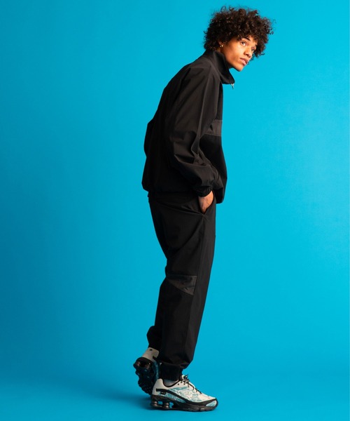 The DUFFER of ST.GEORGE(ザダファーオブセントジョージ)の「〔BLACK LABEL〕CORDURA RIPSTOP STAND BZ:セットアップ対応 コーデュラ リップストップ スタンドブルゾン(ナイロンジャケット・メンズ・ブラック・X-LARGE/LARGE/MEDIUM/SMALL)」の5枚目の写真