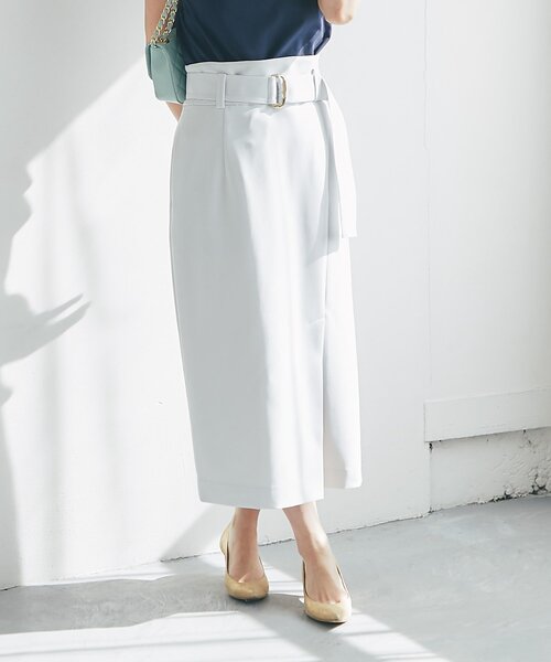 La boutique BonBon（ラブティックボンボン）の「【今すぐお届け！・オフィスで差がつく】ベルト付きナロースカート（スカート・レディース・オフホワイト/ライトグレー/ネイビー・38/34/36）」の3枚目の写真