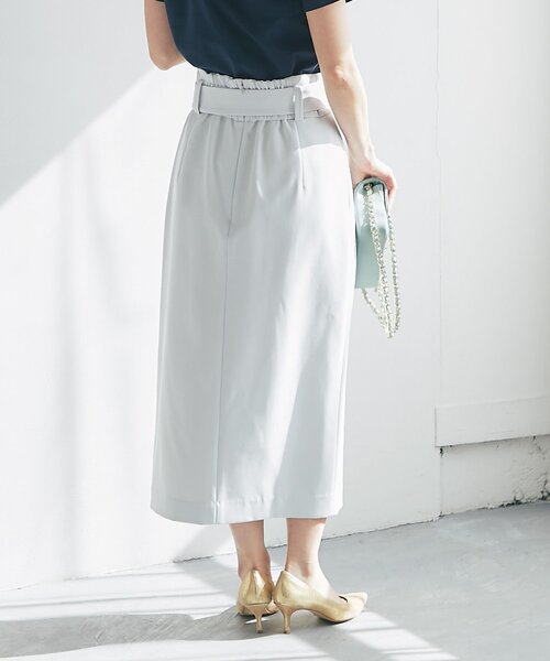 La boutique BonBon（ラブティックボンボン）の「【今すぐお届け！・オフィスで差がつく】ベルト付きナロースカート（スカート・レディース・オフホワイト/ライトグレー/ネイビー・38/34/36）」の10枚目の写真