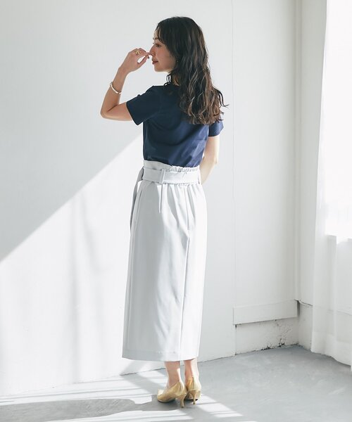 La boutique BonBon（ラブティックボンボン）の「【今すぐお届け！・オフィスで差がつく】ベルト付きナロースカート（スカート・レディース・オフホワイト/ライトグレー/ネイビー・38/34/36）」の13枚目の写真