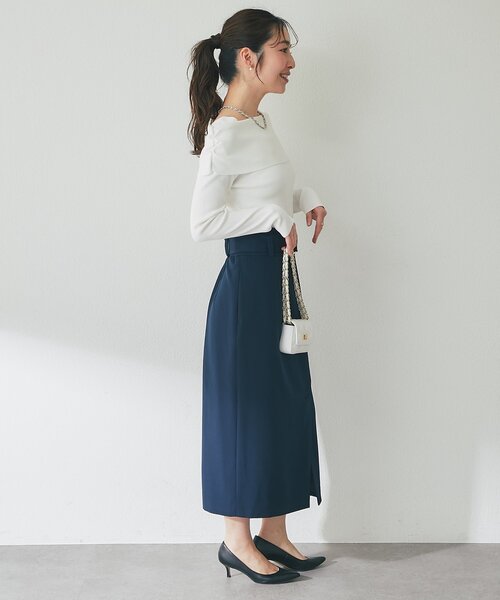 La boutique BonBon(ラブティックボンボン)の「【オフィスで差がつく】ベルト付きナロースカート(スカート・レディース・オフホワイト/ライトグレー/ネイビー・38/34/36)」の11枚目の写真