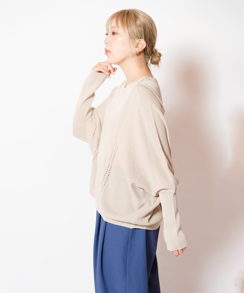 OSMOSIS(オズモーシス)の「切替ドルマンニットプルオーバー(ニット/セーター・レディース・ピンク/チャコール/ライトベージュ/ブルー・ONE SIZE)」の15枚目の写真