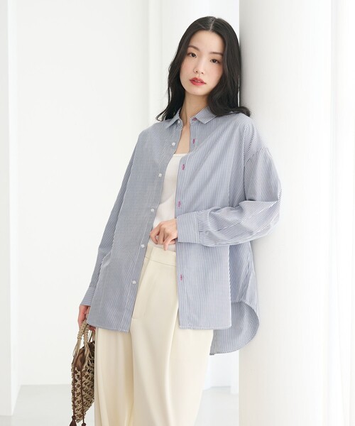 BEAUTY&YOUTH UNITED ARROWS（ビューティーアンドユースユナイテッドアローズ）の「【WEB限定】ストライプ レギュラーシャツ（シャツ/ブラウス・レディース・ライトブルー/ベージュ/ネイビー・FREE）」の3枚目の写真