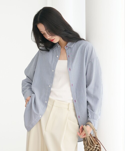 BEAUTY&YOUTH UNITED ARROWS（ビューティーアンドユースユナイテッドアローズ）の「【WEB限定】ストライプ レギュラーシャツ（シャツ/ブラウス・レディース・ライトブルー/ベージュ/ネイビー・FREE）」の5枚目の写真