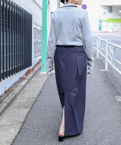 MAQWEL(マクウェル)の「【MAQWEL/マクウェル】タックロングスカート(スカート・レディース・ベージュ/ネイビー・M/S)」の5枚目の写真