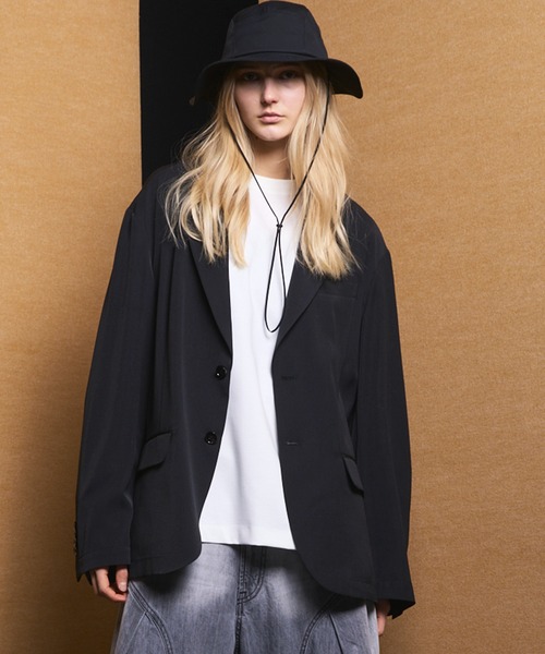 MAISON SPECIAL(メゾンスペシャル)の「《UNISEX》TW Worsted Relax-Over 2B Tailored Jacket/TWウーステッドリラックスオーバー2Bテーラードジャケット【MAISON SPECIAL/メゾンスペシャル】■セットアップ対応■(テーラードジャケット・メンズ・グレイッシュベージュ/ブラック/ベージュ/グレー・2/1/0)」の2枚目の写真