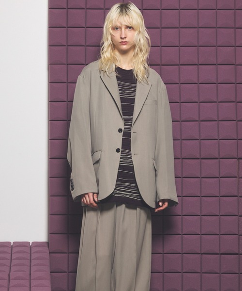 MAISON SPECIAL(メゾンスペシャル)の「《UNISEX》TW Worsted Relax-Over 2B Tailored Jacket/TWウーステッドリラックスオーバー2Bテーラードジャケット【MAISON SPECIAL/メゾンスペシャル】■セットアップ対応■(テーラードジャケット・メンズ・グレイッシュベージュ/ブラック/ベージュ/グレー・2/1/0)」の18枚目の写真
