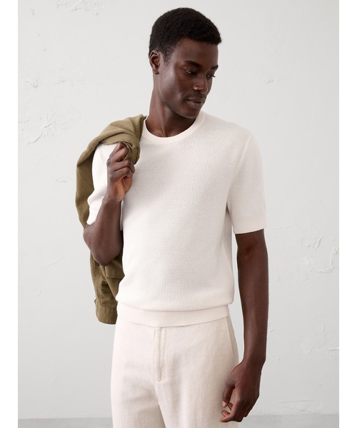 BANANA REPUBLIC FACTORY STORE(バナナリパブリック ファクトリーストア)の「BANANA REPUBLIC FACTORY STORE テクスチャードセーター Tシャツ(ニット/セーター・メンズ・ホワイト/ベージュ/ネイビー・S/M/L/XL)」の1枚目の写真