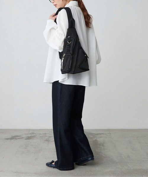 BONLECILL Marche(ボンルシールマルシェ)の「【BONLECILL Marche】2wayトライアングルボディバッグ(ボディバッグ/ウエストポーチ・レディース・ブラック・FREE)」の6枚目の写真