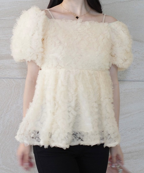 junoah(ジュノア)の「2wayペプラムチュールトップス(シャツ/ブラウス・レディース・アイボリー/ブラック・LARGE/MEDIUM/SMALL)」の1枚目の写真