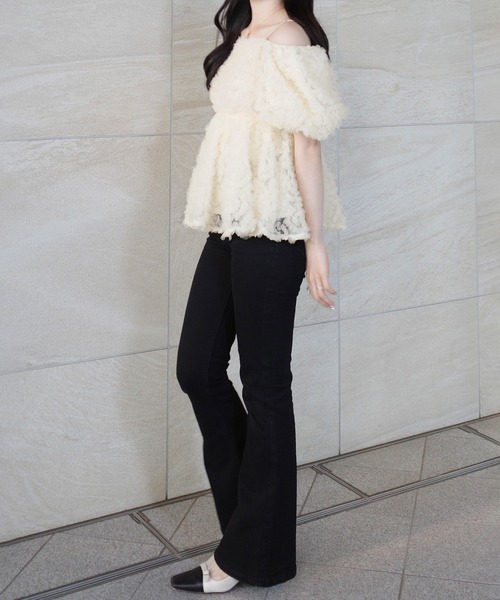 junoah(ジュノア)の「2wayペプラムチュールトップス(シャツ/ブラウス・レディース・アイボリー/ブラック・LARGE/MEDIUM/SMALL)」の4枚目の写真