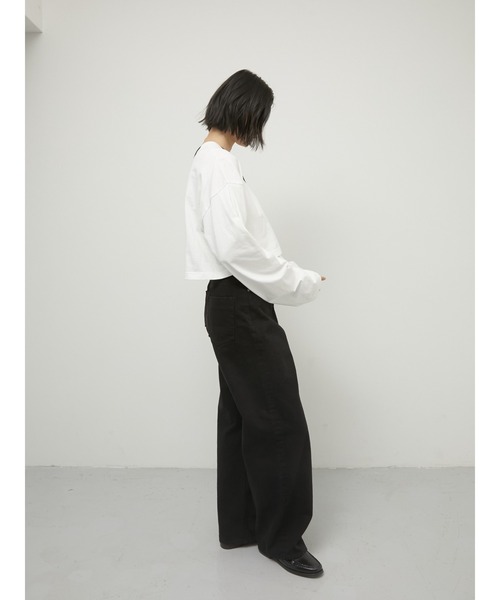LA PEAU DE GEM（ラポドゥジェム）の「【LA PEAU DE GEM】sleeve tuck cropped long tee/スリーブタッククロップドロングTシャツ（Tシャツ/カットソー・レディース・ブラック/ホワイト/グレー・FREE）」の8枚目の写真