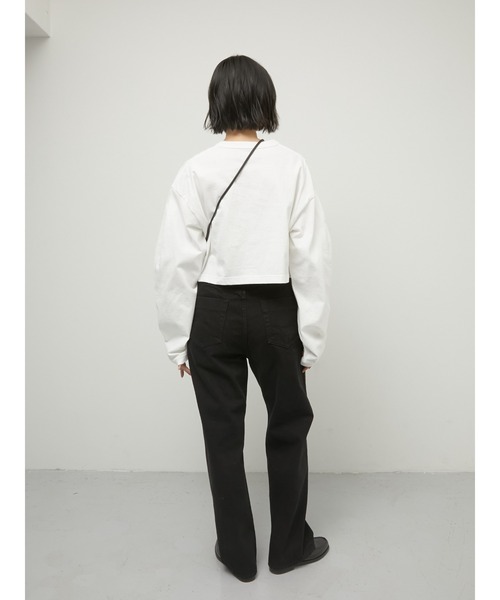 LA PEAU DE GEM（ラポドゥジェム）の「【LA PEAU DE GEM】sleeve tuck cropped long tee/スリーブタッククロップドロングTシャツ（Tシャツ/カットソー・レディース・ブラック/ホワイト/グレー・FREE）」の9枚目の写真