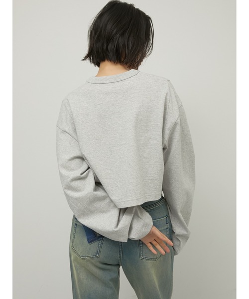 LA PEAU DE GEM（ラポドゥジェム）の「【LA PEAU DE GEM】sleeve tuck cropped long tee/スリーブタッククロップドロングTシャツ（Tシャツ/カットソー・レディース・ブラック/ホワイト/グレー・FREE）」の14枚目の写真