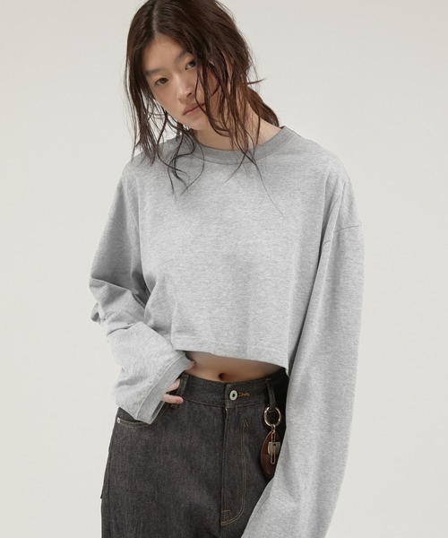 LA PEAU DE GEM(ラポドゥジェム)の「スリーブタッククロップドロングTシャツ クロップド丈カットソー / 【LA PEAU DE GEM】 sleeve tuck cropped long tee(Tシャツ/カットソー・レディース・ブラック/ホワイト/グレー/ブラウン/アイボリー・FREE)」の10枚目の写真