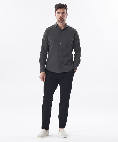 EPOCA UOMO(エポカウォモ)の「*Safari5月号掲載*リネンストレッチシャツ(シャツ/ブラウス・メンズ・ブルー系その他4/ダークブラウン/チャコールグレー・46/48)」の12枚目の写真