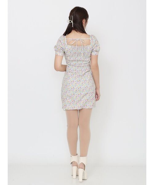 EATME(イートミー)の「【日比谷花壇コラボ】フラワープリントアシンメトリーワンピース(ワンピース・レディース・ピンク/ブラック/ブルー・MEDIUM/SMALL)」の15枚目の写真