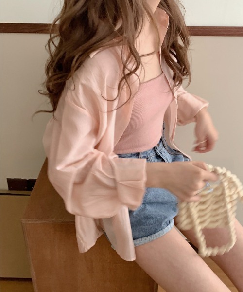 mielu(ミエル)の「バックスリットシアーシャツ(シャツ/ブラウス・レディース・ピンク/ブルー/ホワイト・MEDIUM/LARGE)」の9枚目の写真