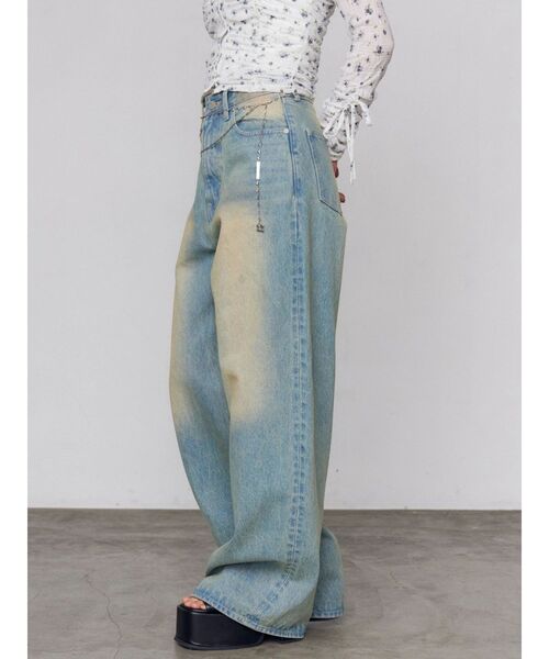 EMODA(エモダ)の「ヴィンテージライクルーズジーンズ(デニムパンツ・レディース・インディゴブルー/ライトブルー・MEDIUM/SMALL)」の5枚目の写真