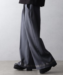 welise（ウェライズ）の「【welise ウェライズ】<Embroidery>ヘムエンブロイド 花柄刺繍 センタープレス ルーズスラックス（スラックス）」