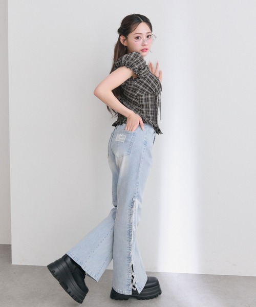 OLIVE des OLIVE(オリーブデオリーブ)の「【2サイズ展開/ウエスト調節可】サイドレースアップストレッチフレアパンツ(デニムパンツ・レディース・サックスブルー/ブルー/グレー・MEDIUM/SMALL)」の19枚目の写真