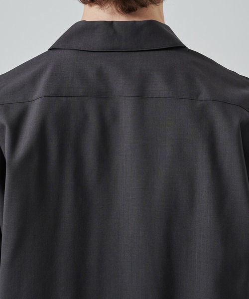 markaware（マーカウェア）の「【MARKAWARE】オーガニックウール 2/80 トロピカル / イタリアンオープンカラーS/Sシャツ（シャツ/ブラウス・メンズ・ネイビー/ブラック/ダークグレー・1/2）」の18枚目の写真