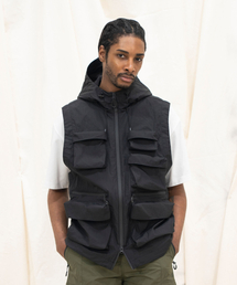 KALAPATTHAR（カラパタール）の「MULTI POCKET NYLON HOODED VEST - BLACK（ベスト）」