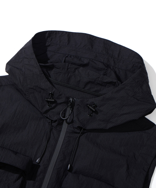 KALAPATTHAR(カラパタール)の「MULTI POCKET NYLON HOODED VEST - BLACK(ベスト・メンズ・その他・MEDIUM/LARGE)」の6枚目の写真