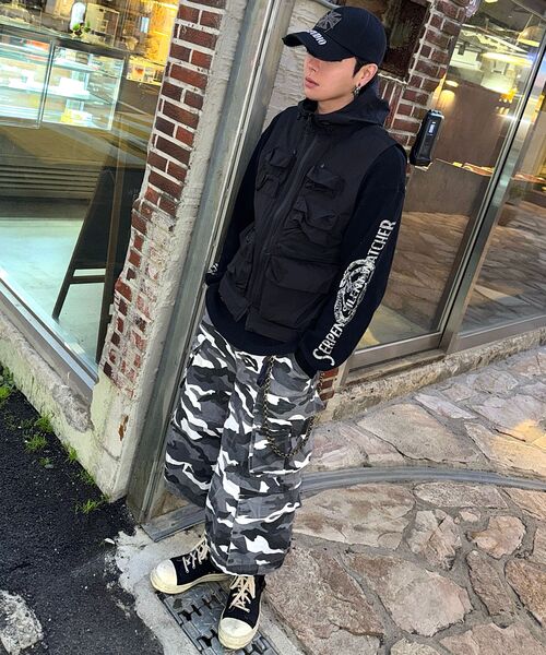KALAPATTHAR(カラパタール)の「MULTI POCKET NYLON HOODED VEST - BLACK(ベスト・メンズ・その他・MEDIUM/LARGE)」の12枚目の写真