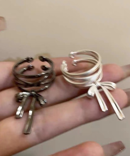 tunee（チュニー）の「【MASHIRO】レースアップリボンリング（MA）（リング・レディース・シルバー/ブラック・FREE）」の3枚目の写真