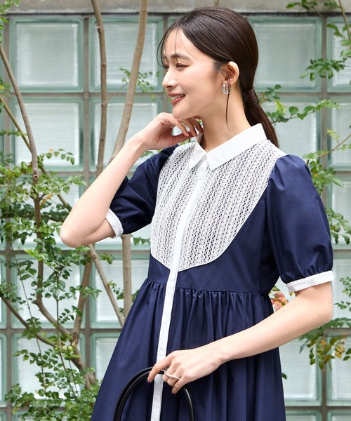 RUIRUE BOUTIQUE（ルイルエブティック）の「洗える ｜ レース 切り替え フレア シャツワンピース ｜ ワンピース・夏ワンピース・ロングワンピース・リゾートワンピース・デザインワンピース・レースワンピース・フレアスカート（シャツワンピース・レディース・ライトグレー系1/オフホワイト/ネイビー系1・S/M/L）」の7枚目の写真