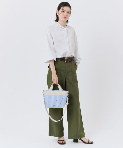 LeSportsac(レスポートサック)の「SMALL BUCKET TOTE ジャスミンストライプ(トートバッグ・レディース・ブルー・FREE)」の9枚目の写真