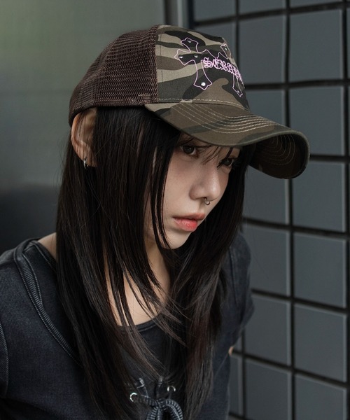 WEGO（ウィゴー）の「WEGO/【26春夏新作】クロススタッズメッシュキャップ（キャップ・レディース・その他1/ブラック/ブラウン・FREE）」の8枚目の写真