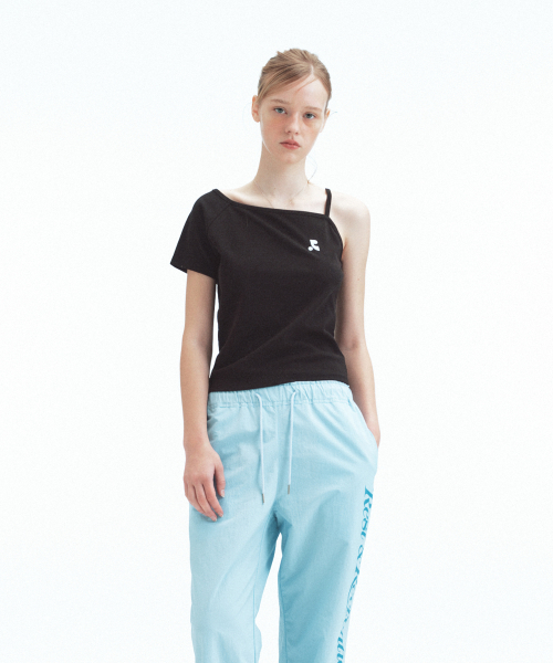 Rest&Recreation(レストアンドレクリエーション)の「UNBALANCED KNIT TOP - BLACK(Tシャツ/カットソー・レディース・その他・ONE)」の6枚目の写真