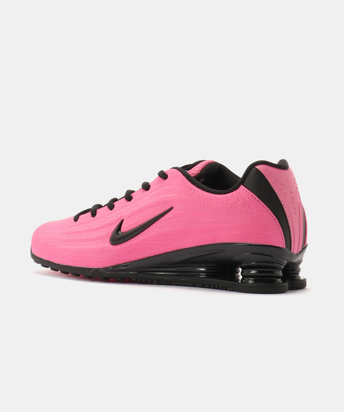 NIKE(ナイキ)の「NIKE W SHOX Z HQ7540-601(スニーカー・レディース・ピンク・25cm/24.5cm/24cm/23.5cm/23cm)」の3枚目の写真