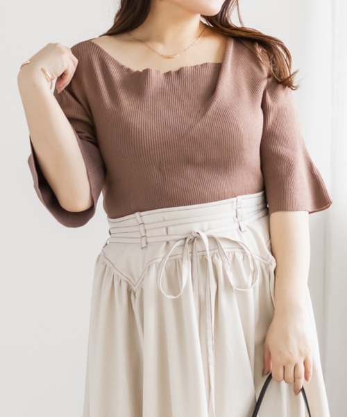 CLETTE（クレット）の「CLETTEオリジナルアシメネックリブニット（ニット/セーター・レディース・ブラウン/パープル/チャコールグレー・4L/3L/LL）」の2枚目の写真