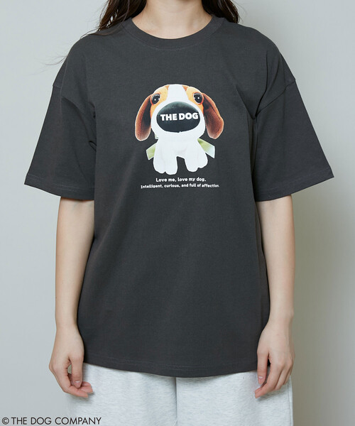 PUBLUX(パブリュクス)の「PUBLUX/パブリュクス THE DOG / ぬいぐるみ アート Tシャツ 限定展開(Tシャツ/カットソー・レディース・ネイビー/チャコールグレー/オフホワイト・フリ-)」の5枚目の写真