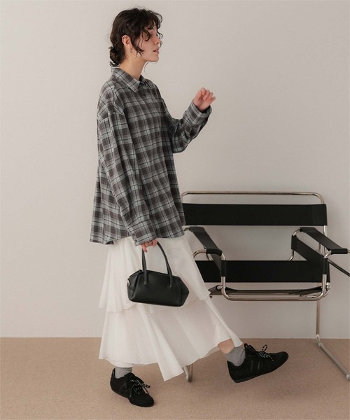 titivate(ティティベイト)の「カシュクールチェックオーバーシャツ(シャツ/ブラウス・レディース・ベージュ/ブルー/ダークブラウン/グレー・FREE)」の6枚目の写真