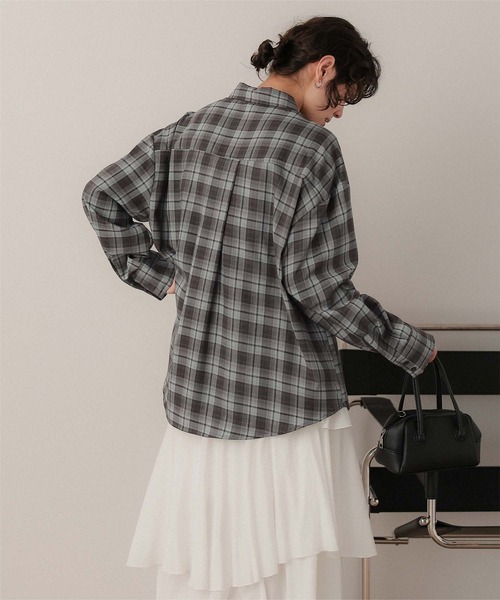 titivate(ティティベイト)の「カシュクールチェックオーバーシャツ(シャツ/ブラウス・レディース・ベージュ/ブルー/ダークブラウン/グレー・FREE)」の9枚目の写真