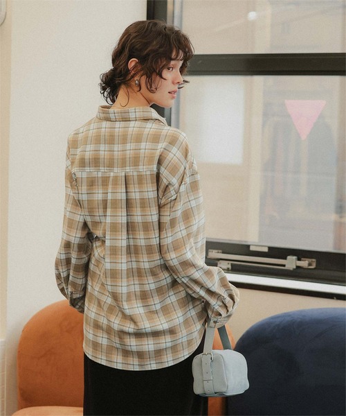 titivate(ティティベイト)の「カシュクールチェックオーバーシャツ(シャツ/ブラウス・レディース・ベージュ/ブルー/ダークブラウン/グレー・FREE)」の21枚目の写真