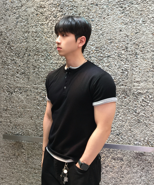 SENTAIR（センテア）の「リブドマッスルフィットヘンリーネック半袖Tシャツ _4カラー（Tシャツ/カットソー・メンズ・アイボリー/ブラック/チャコール/グレー・46/48）」の17枚目の写真