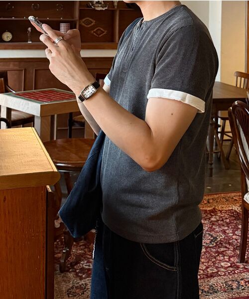 SENTAIR（センテア）の「リブドマッスルフィットヘンリーネック半袖Tシャツ _4カラー（Tシャツ/カットソー・メンズ・アイボリー/ブラック/チャコール/グレー・46/48）」の9枚目の写真