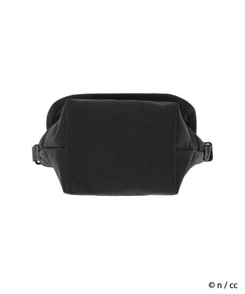 Manhattan Portage（マンハッタンポーテージ）の「NYLON MESSENGER BAG (XXXS) 500D CORDURA CKW26（メッセンジャーバッグ・キッズ・ブラック・XX-SMALL）」の6枚目の写真