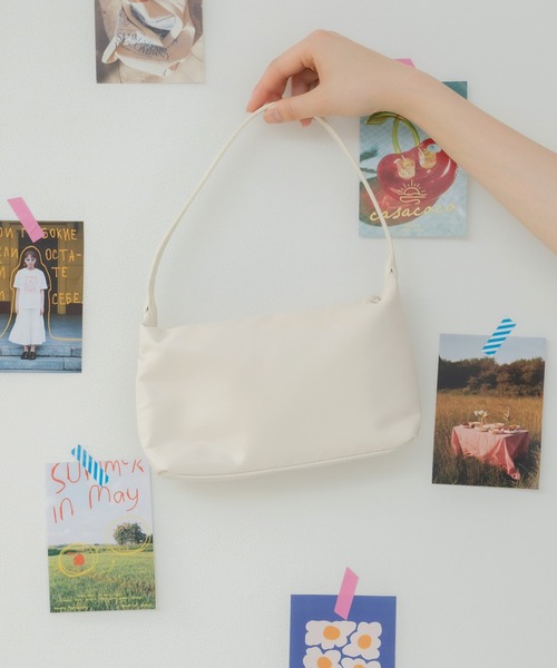 HEILIS（ヘイリス）の「ワンハンドルジップミニ軽量バッグ/ミニバッグ ワンハンドルバッグ ハンドバッグ 軽量バッグ ジップバッグ ファスナー付き コンパクトバッグ ナイロンバッグ 秋 秋服 秋コーデ 秋バッグ 秋小物 秋冬 秋冬コーデ 長袖コーデ ニットコーデ カーディガンコーデ ジャケットコーデ ライトアウター 韓国ファッション 韓国コーデ カジュアル シンプル ブラック アイボリー ピンク レッド イエロー（ハンドバッグ・レディース・ブラック/レッド/アイボリー/ライトイエロー/ピンク・FREE）」の2枚目の写真