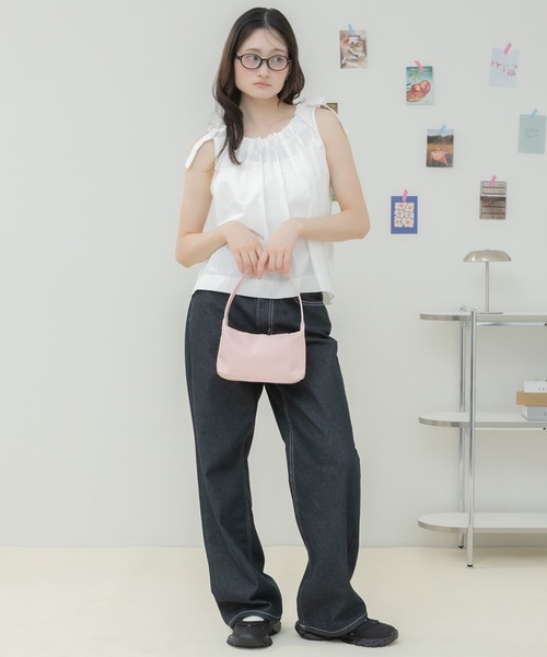 HEILIS（ヘイリス）の「ワンハンドルジップミニ軽量バッグ/ミニバッグ ワンハンドルバッグ ハンドバッグ 軽量バッグ ジップバッグ ファスナー付き コンパクトバッグ ナイロンバッグ 秋 秋服 秋コーデ 秋バッグ 秋小物 秋冬 秋冬コーデ 長袖コーデ ニットコーデ カーディガンコーデ ジャケットコーデ ライトアウター 韓国ファッション 韓国コーデ カジュアル シンプル ブラック アイボリー ピンク レッド イエロー（ハンドバッグ・レディース・ブラック/レッド/アイボリー/ライトイエロー/ピンク・FREE）」の20枚目の写真