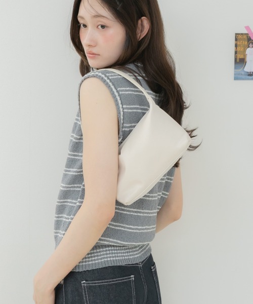 HEILIS（ヘイリス）の「ワンハンドルジップミニ軽量バッグ/ミニバッグ ワンハンドルバッグ ハンドバッグ 軽量バッグ ジップバッグ ファスナー付き コンパクトバッグ ナイロンバッグ 秋 秋服 秋コーデ 秋バッグ 秋小物 秋冬 秋冬コーデ 長袖コーデ ニットコーデ カーディガンコーデ ジャケットコーデ ライトアウター 韓国ファッション 韓国コーデ カジュアル シンプル ブラック アイボリー ピンク レッド イエロー（ハンドバッグ・レディース・ブラック/レッド/アイボリー/ライトイエロー/ピンク・FREE）」の12枚目の写真